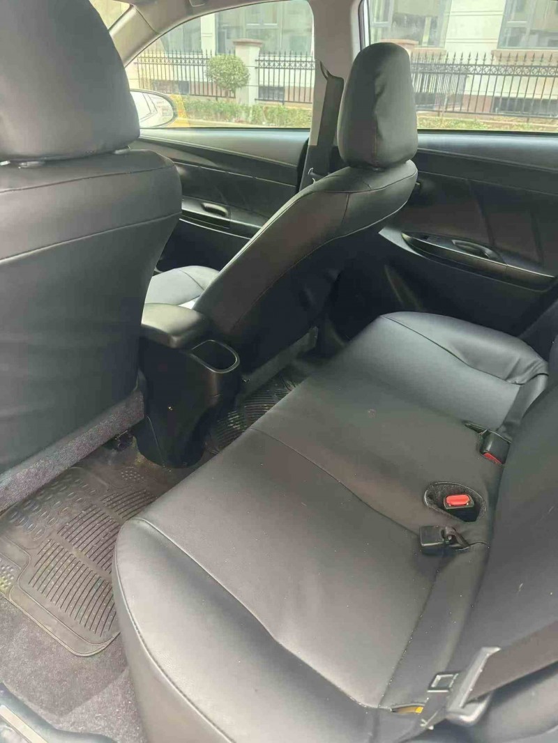 23年平顶山丰田YARiS L 致炫