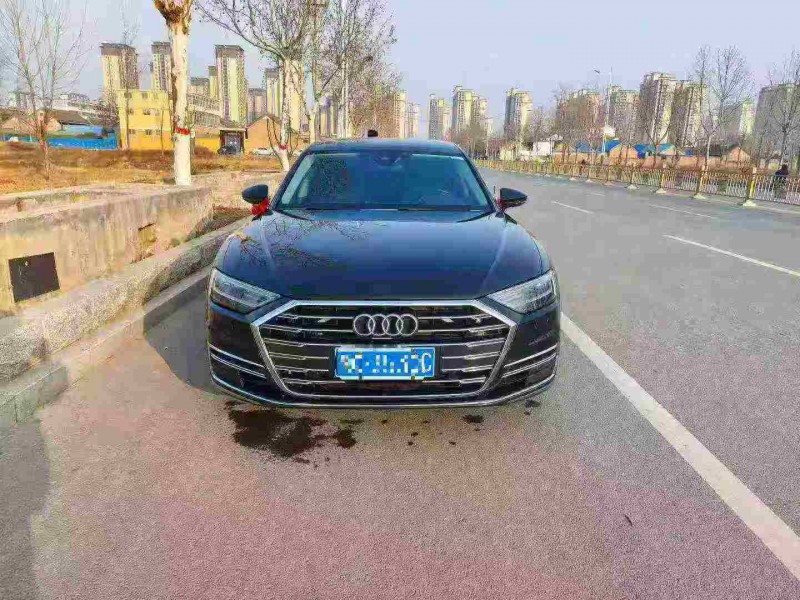 22年荷泽奥迪A8L