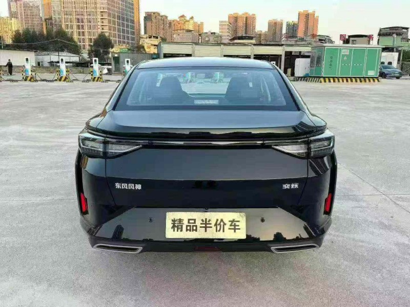 25年南宁东风奕炫