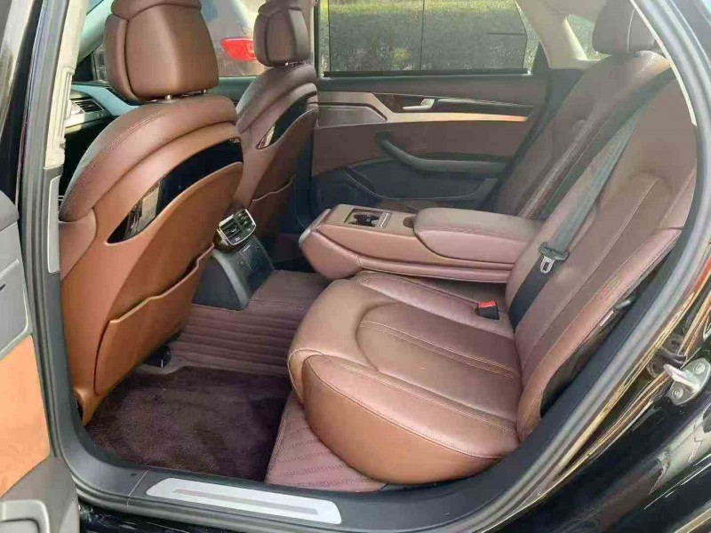 14年湛江奥迪A8L