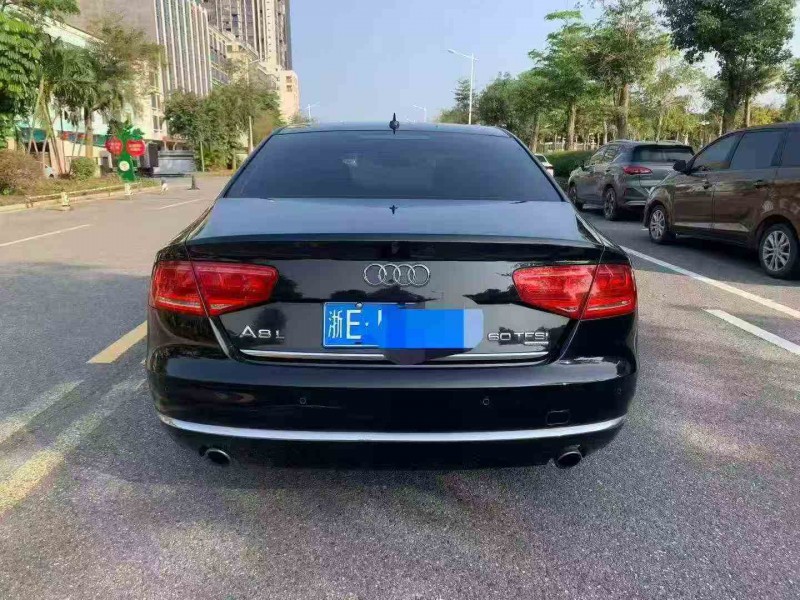 14年湛江奥迪A8L
