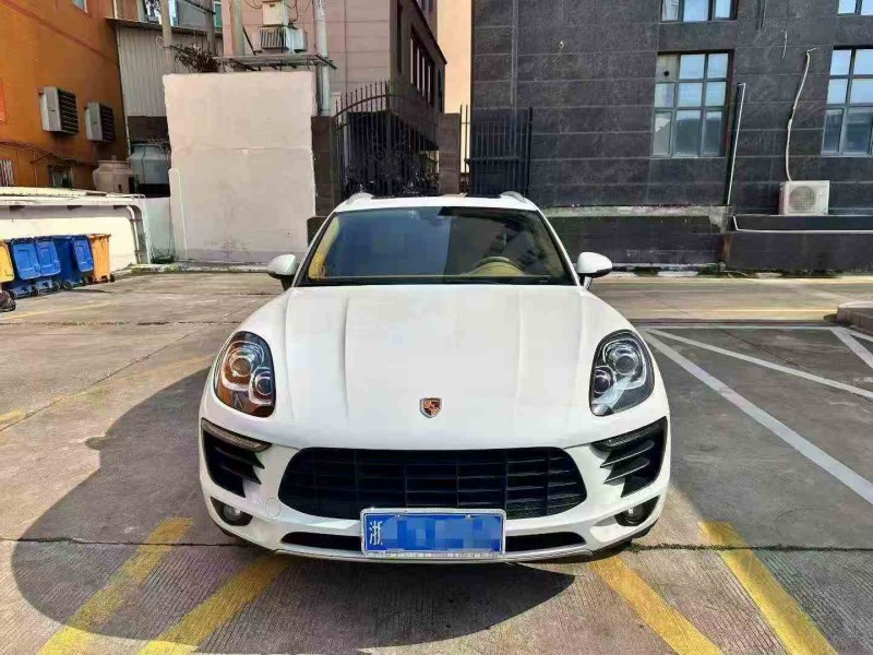 17年南平保时捷Macan