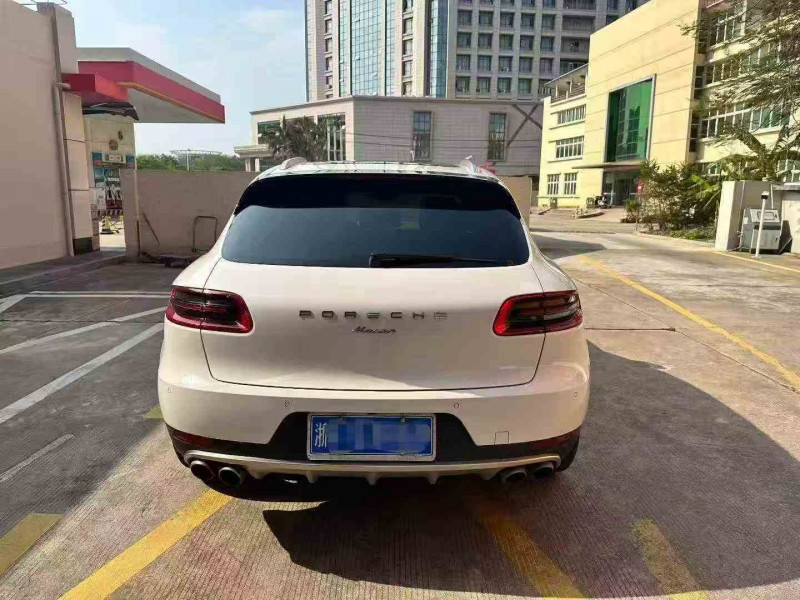 17年南平保时捷Macan