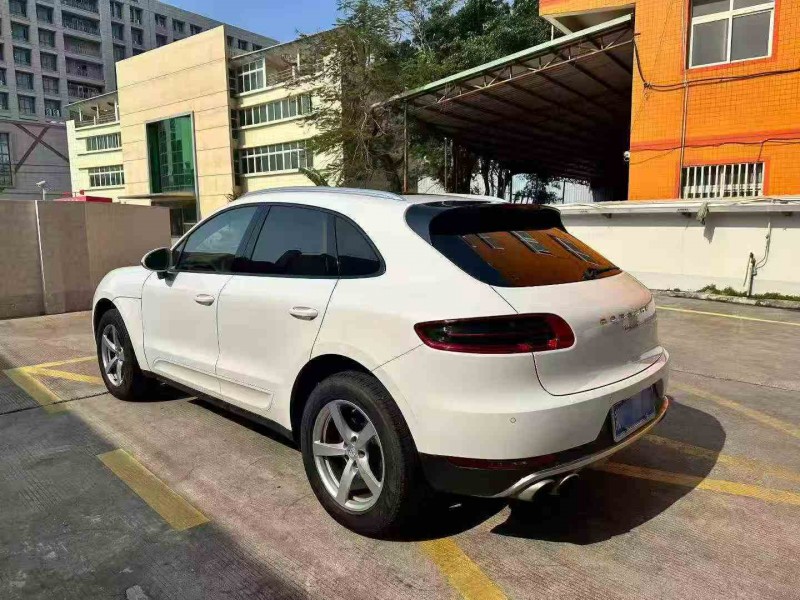 17年南平保时捷Macan
