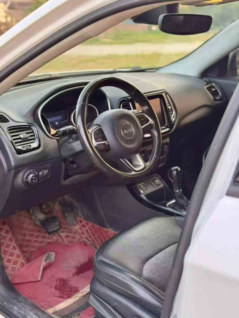 20年泸州Jeep指南者