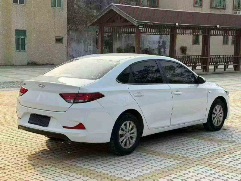 22年湛江现代悦动