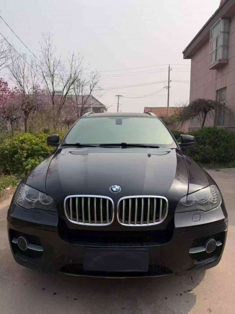 13年枣庄宝马X6