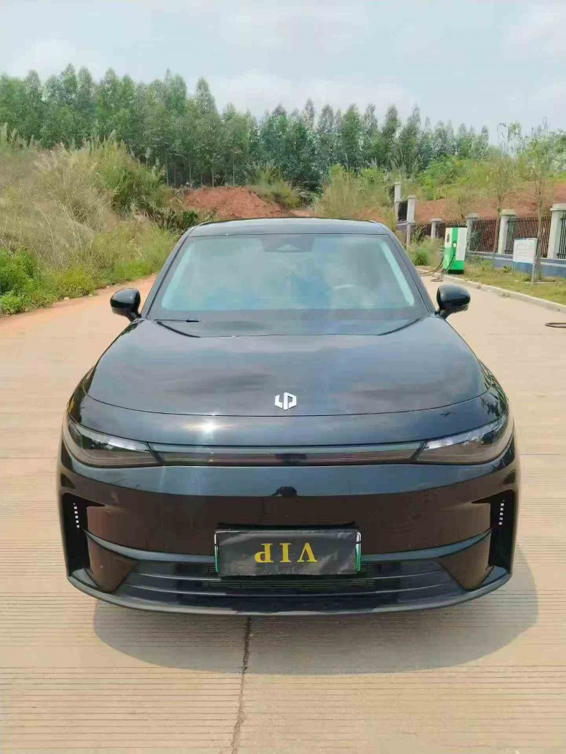 25年北海零跑汽车C10