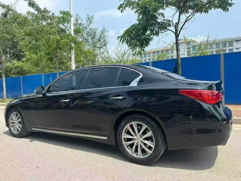 17年南宁英菲尼迪Q50L