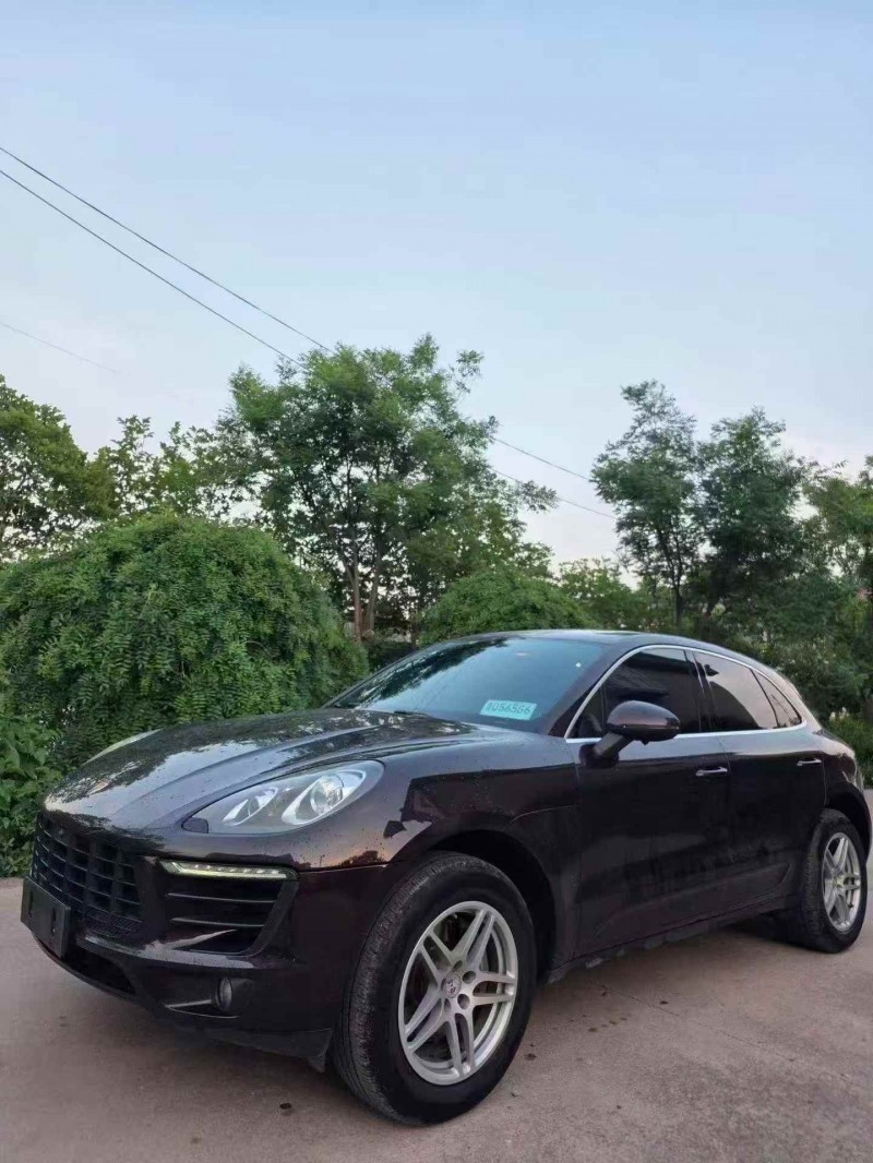 18年济宁保时捷卡宴