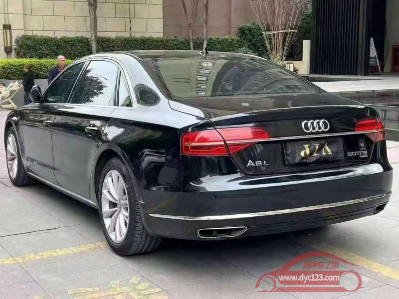 17年重庆市奥迪A8L