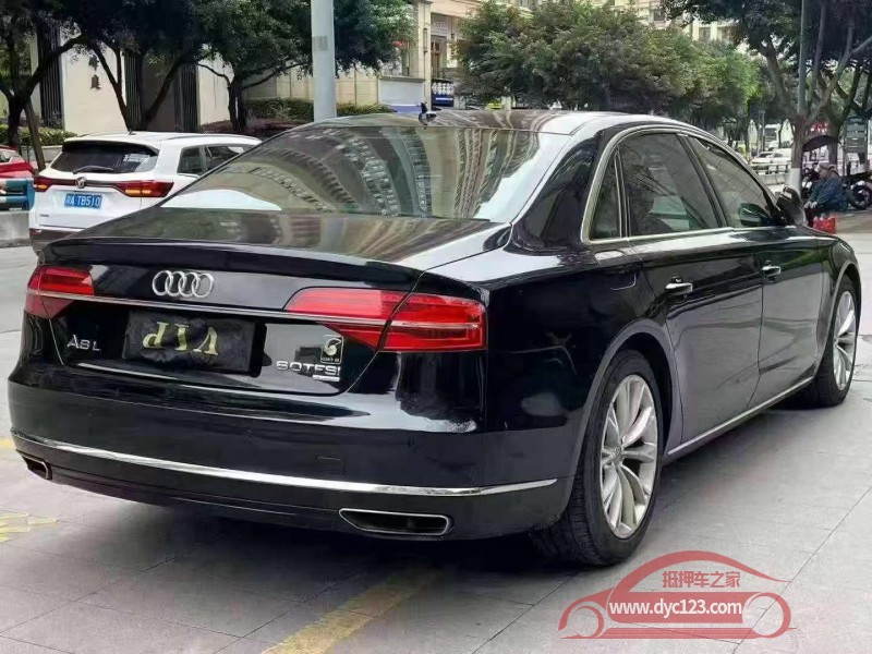 17年重庆市奥迪A8L