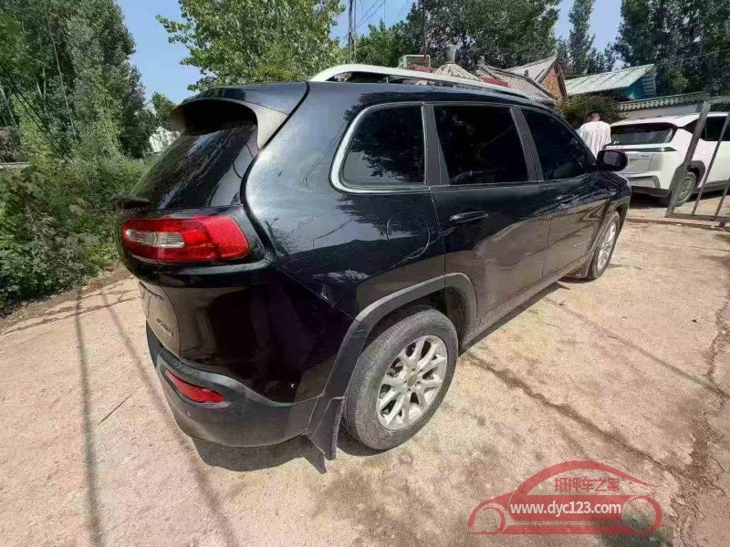 17年烟台Jeep指南者