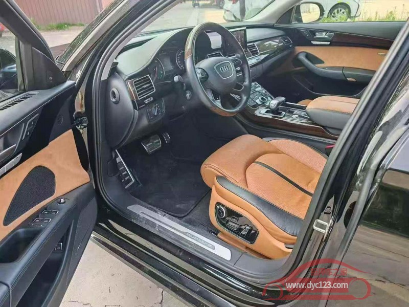 18年东营奥迪A8L