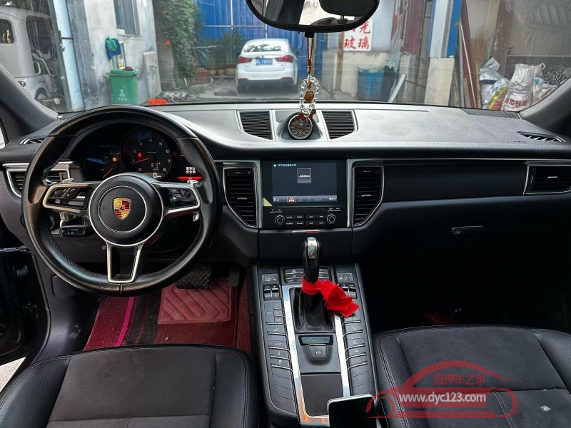 18年潍坊保时捷Macan